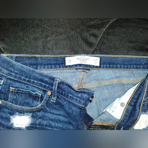 Abercrombie & Fitch Jeans - Picture 2 of 8